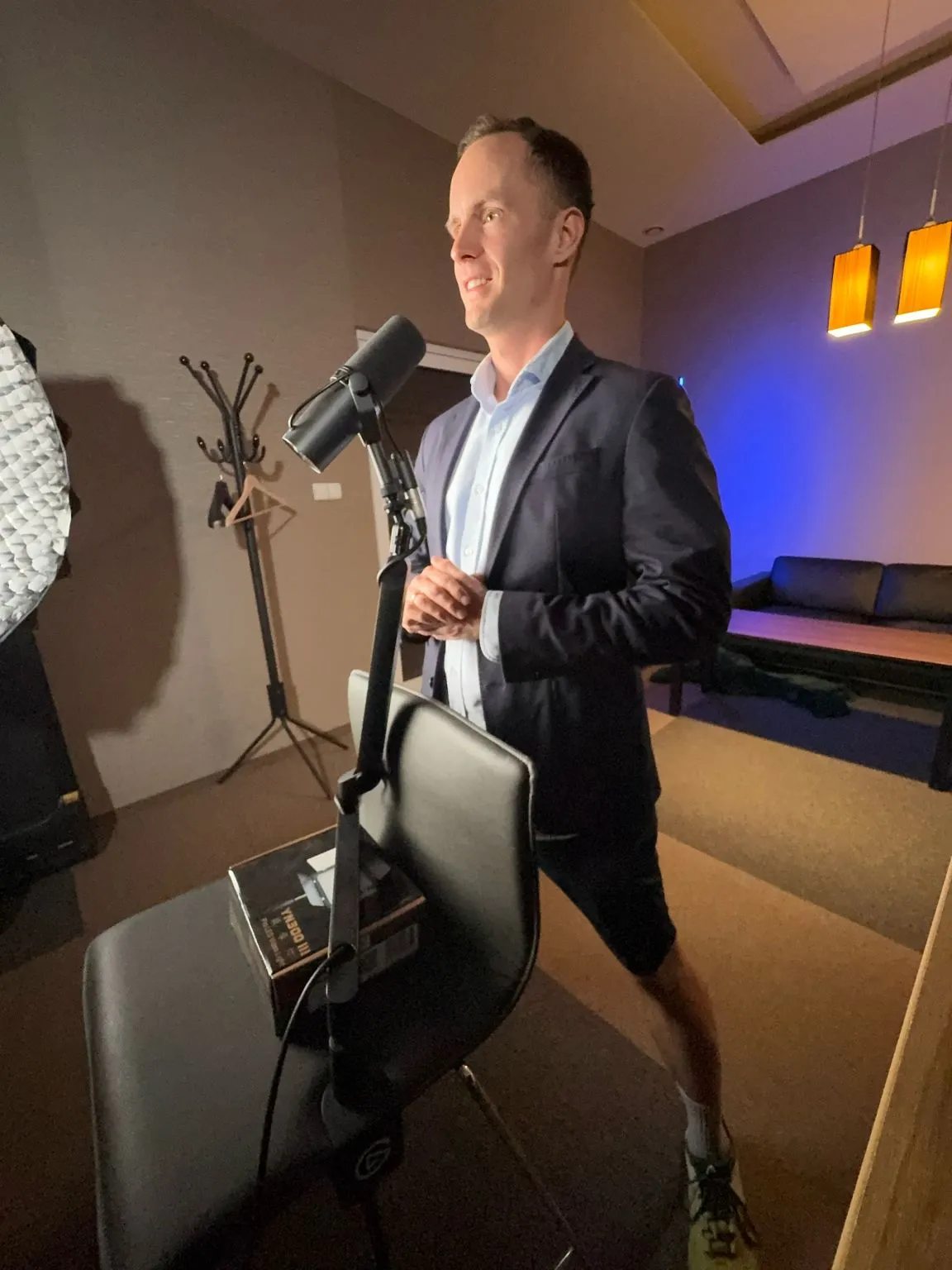 Ain’t skipping my tennis game 😎 Had to record the intro late evening, then straight to the court 🎾 New episode with Dallas Kashuba from DreamHost goes live tomorrow! 🎙️