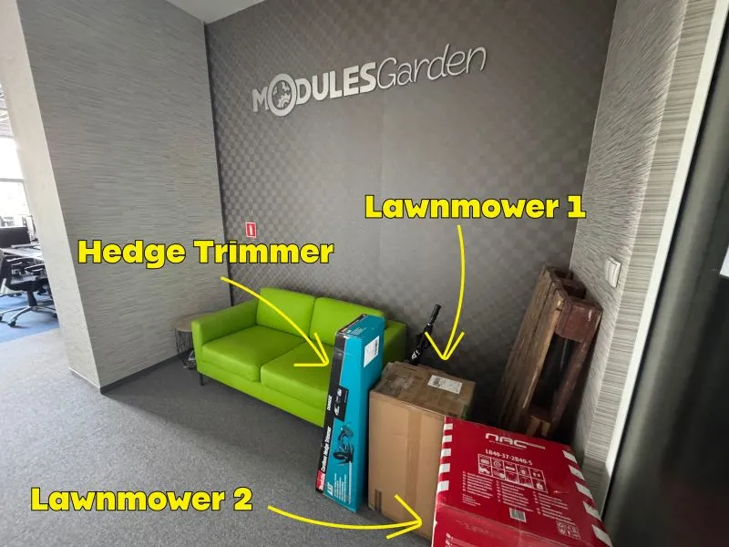 Brace yourself, autumn is coming ⚔️ The word Garden in ModulesGarden is not a coincidence 😎 Here is a photo I took last week at our office with the latest deliveries: two lawnmowers and a hedge trimmer. Ordered…