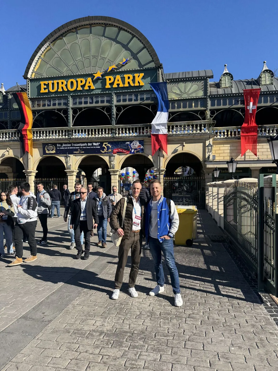 CloudFest has been intense for the webhosting.today team, just as expected! 😅 Great catching up with Marcus Krämer , Michael Osterloh, James Withall, Tim H., Jacob den Toom, Lukasz Gawior.