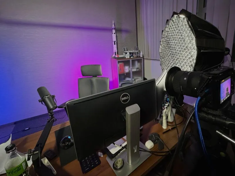 🎥 The studio ready for the first episode in the first season of the podcast. I am interviewing Ben Gabler from Rocket.net :) The episode will be ready next week, right before the CloudFest so you guys can listen to it…