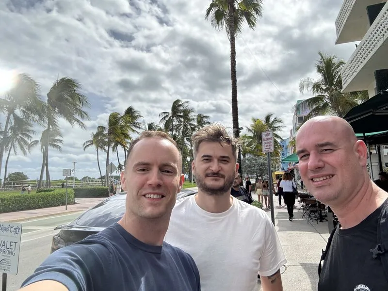 The webhosting.today team trip continues 🌎 We’re already in Miami for CloudFest USA! Together with Lukasz Gawior and Michiel Grotenhuis we’ll be here as media partners, sharing the best moments from the event! For now,…